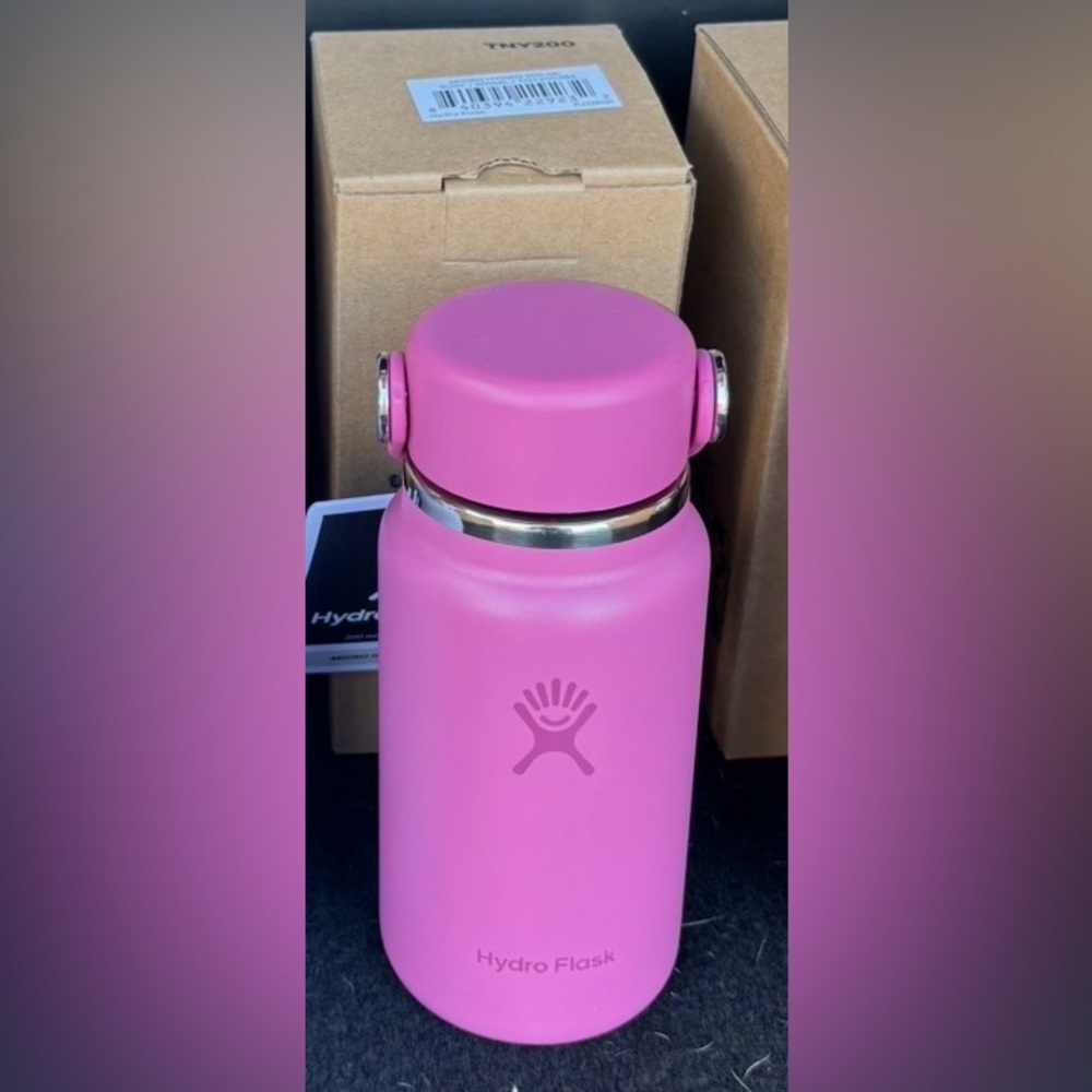 Hydro Flask Mini in Reef Dark Pink 6.7oz NEW IN BOX